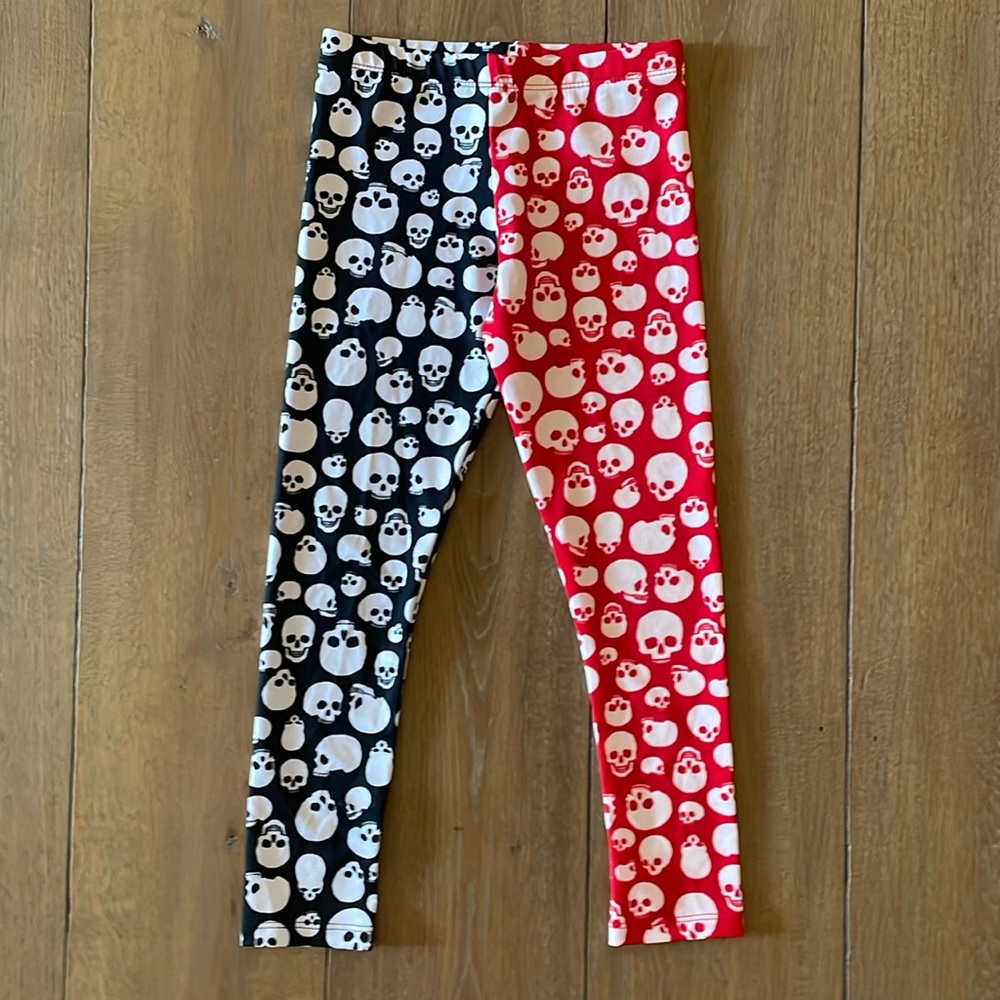 Les Tout Petits Leggings with Skulls- size 8 Like new!